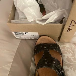 Navy Leather Hayla Young Clark’s  Never been worn brand new in the box